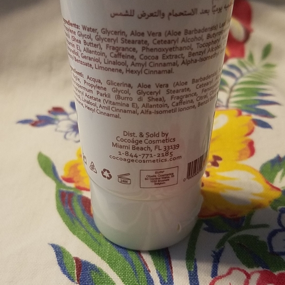 Cosmetics - Picture 2 of 3